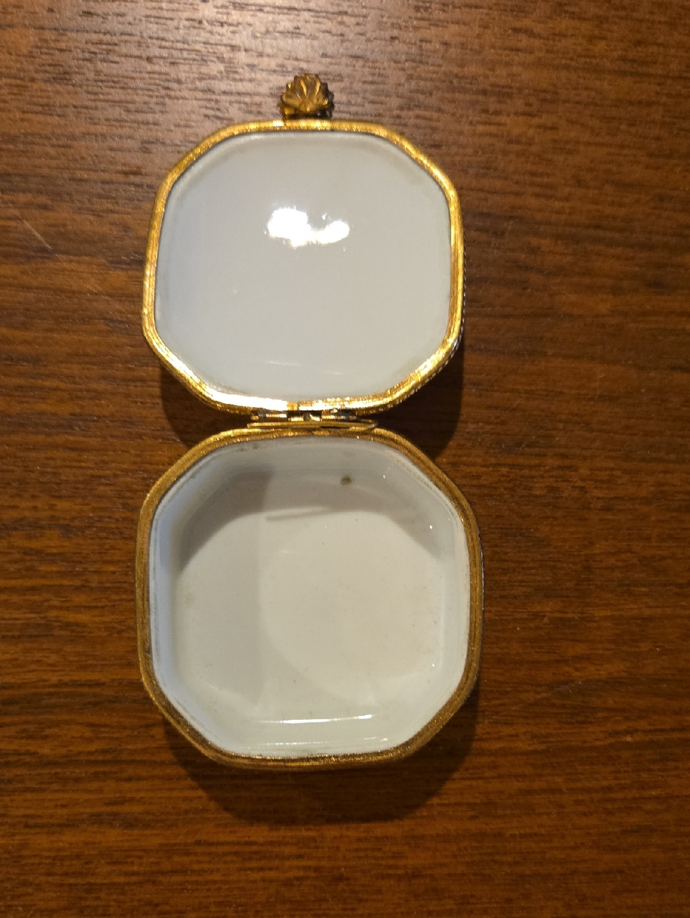 LIMOGES Small Lidded Container - Picture 2 of 6
